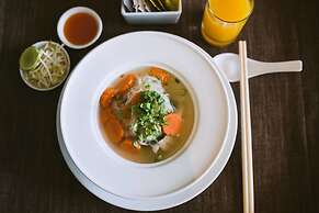 Solitaire Kamreuk Resort