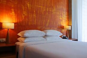 Solitaire Kamreuk Resort