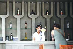 Solitaire Kamreuk Resort