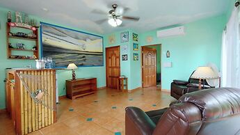 Las Lajas Beach Resort