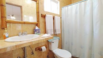 Las Lajas Beach Resort