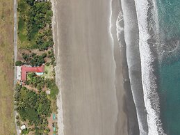 Las Lajas Beach Resort
