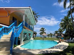 Las Lajas Beach Resort