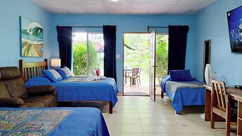 Las Lajas Beach Resort