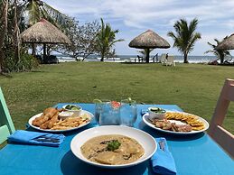 Las Lajas Beach Resort