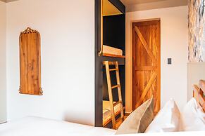 Bambuda Castle - Hostel