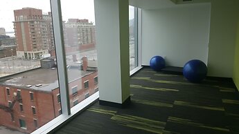 Residence & Conference Centre - Toronto Downtown - George Brown Colleg