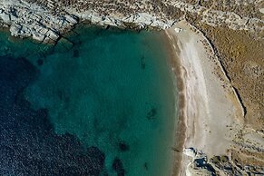 Eneos Kythnos Beach Villas