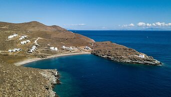 Eneos Kythnos Beach Villas