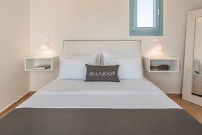 Eneos Kythnos Beach Villas