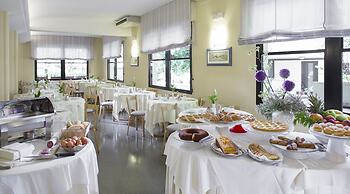 Hotel Sampaoli