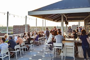 Graduate by Hilton Richmond