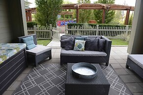 Osprey at Waterscapes by KelownaGo