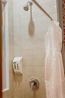 LeGreen Suite Senayan