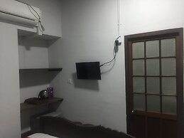 Shwe Yo Vintage Hostel