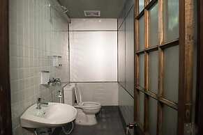 Shwe Yo Vintage Hostel