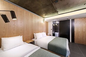 Jamsil Delight Hotel