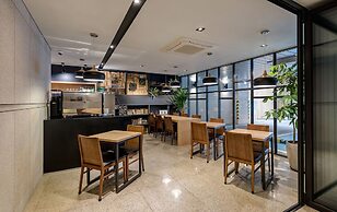 Jamsil Delight Hotel