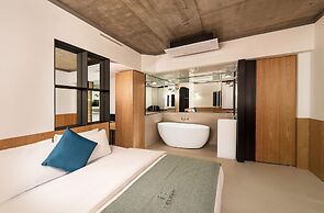 Jamsil Delight Hotel