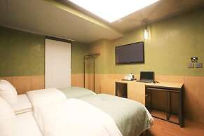 Jamsil Delight Hotel