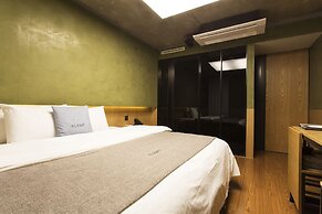 Jamsil Delight Hotel