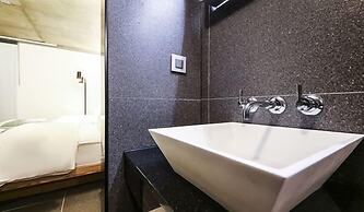 Jamsil Delight Hotel