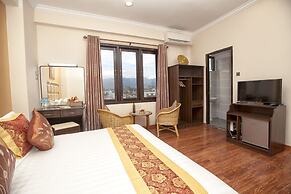 The Hotel Emperor Inle