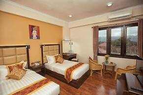 The Hotel Emperor Inle