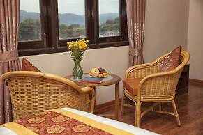 The Hotel Emperor Inle