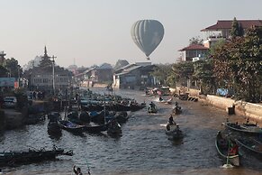 The Hotel Emperor Inle