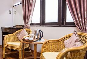 The Hotel Emperor Inle