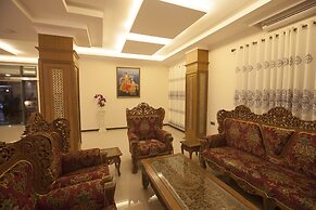 The Hotel Emperor Inle