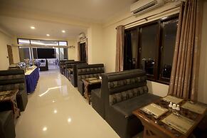 The Hotel Emperor Inle