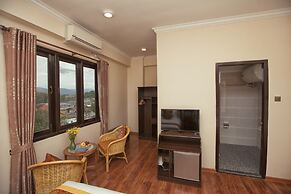 The Hotel Emperor Inle