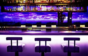 Hotel Ombak Paradise