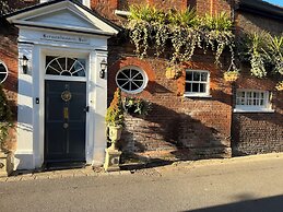 Harmondsworth Hall Guest House Heathrow