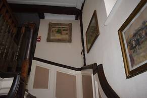 Harmondsworth Hall Guest House Heathrow