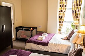 The Courtyard Apartments