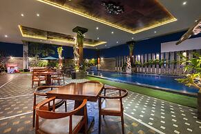 Gets Premiere Semarang