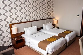 Gets Premiere Semarang