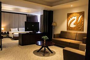 Gets Premiere Semarang