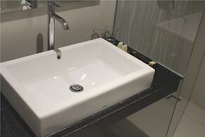 Gets Premiere Semarang