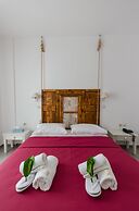 Happiness Apartments