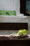 Happiness Apartments