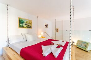 Happiness Apartments