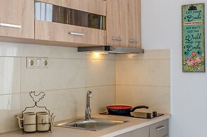 Happiness Apartments