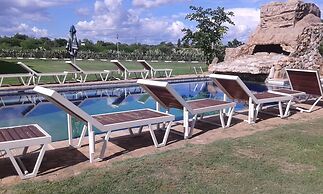Adansonia Hotel