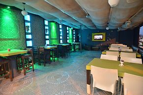 Rose Garden Apart Hotel