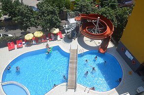 Rose Garden Apart Hotel