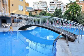 Rose Garden Apart Hotel